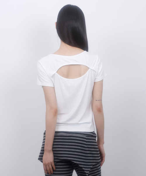 LMR(エルエムアール)の「ホットフィックスカットアウト半袖Tシャツホワイト(Tシャツ/カットソー・レディース・ホワイト・SMALL/MEDIUM)」の3枚目の写真