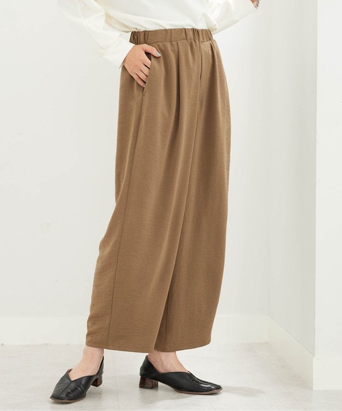 BELLUNA PLUS(ベルーナ)の「とろみビンテージ素材バレルパンツ(その他パンツ・レディース・ブラック/カーキ/レンガ・X-LARGE/MEDIUM/LARGE)」の12枚目の写真