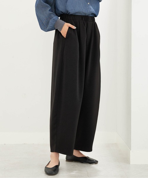 BELLUNA PLUS(ベルーナ)の「とろみビンテージ素材バレルパンツ(その他パンツ・レディース・ブラック/カーキ/レンガ・X-LARGE/MEDIUM/LARGE)」の6枚目の写真