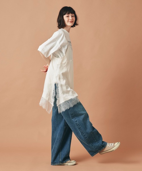 AT THE TRNK（アットザトランク）の「フラワープリント フォト Ｔシャツ AT THE TRNK（Tシャツ/カットソー・レディース・ベージュ/チャコール/ホワイト・フリー）」の15枚目の写真