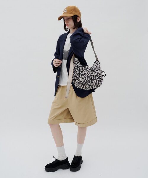 CIAOPANIC TYPY(チャオパニックティピー)の「:ZOZO限定【MumME】多収納!サイドギャザーデザインショルダーBAG(ショルダーバッグ・レディース・ホワイト/ブラック/キャメル・ONE SIZE)」の9枚目の写真