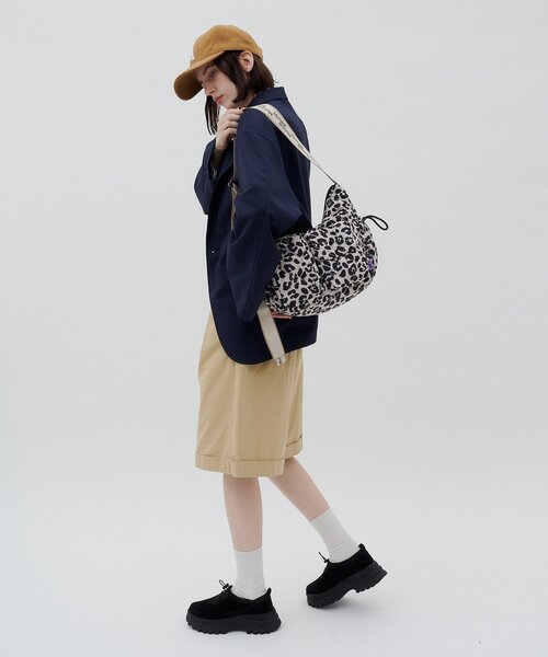 CIAOPANIC TYPY(チャオパニックティピー)の「:ZOZO限定【MumME】多収納!サイドギャザーデザインショルダーBAG(ショルダーバッグ・レディース・ホワイト/ブラック/キャメル・ONE SIZE)」の10枚目の写真