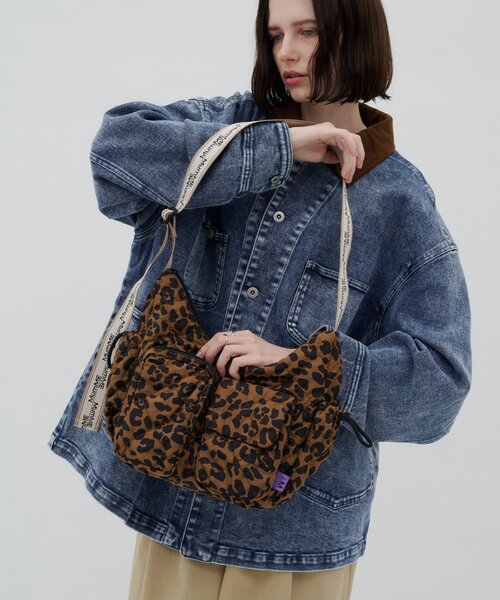 CIAOPANIC TYPY(チャオパニックティピー)の「:ZOZO限定【MumME】多収納!サイドギャザーデザインショルダーBAG(ショルダーバッグ・レディース・ホワイト/ブラック/キャメル・ONE SIZE)」の22枚目の写真