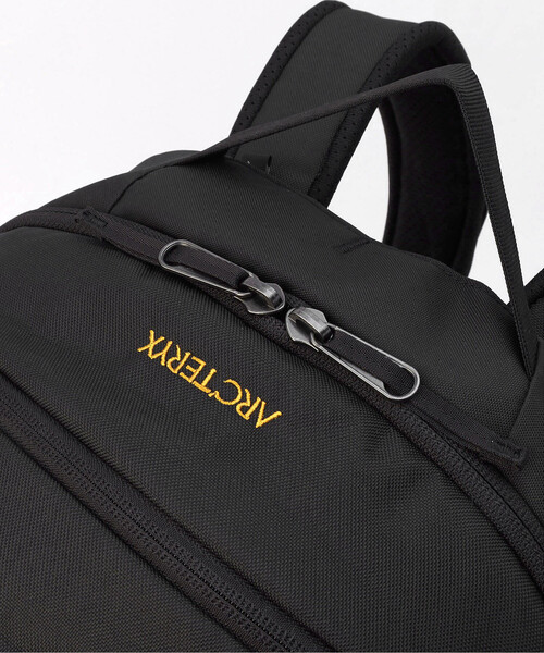 ARC'TERYX(アークテリクス)の「ARC’TERYX/アークテリクス マンティス 26 バックパック/Mantis 26 Backpack(バックパック/リュック・メンズ・ブラック/サックスブルー・ONE SIZE)」の8枚目の写真