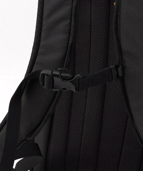 ARC'TERYX(アークテリクス)の「ARC’TERYX/アークテリクス マンティス 26 バックパック/Mantis 26 Backpack(バックパック/リュック・メンズ・ブラック/サックスブルー・ONE SIZE)」の9枚目の写真