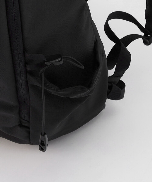 ARC'TERYX(アークテリクス)の「ARC’TERYX/アークテリクス マンティス 26 バックパック/Mantis 26 Backpack(バックパック/リュック・メンズ・ブラック/サックスブルー・ONE SIZE)」の11枚目の写真