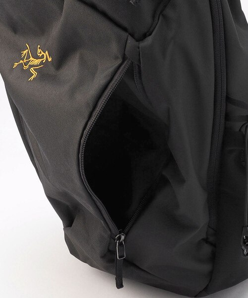 ARC'TERYX(アークテリクス)の「ARC’TERYX/アークテリクス マンティス 26 バックパック/Mantis 26 Backpack(バックパック/リュック・メンズ・ブラック/サックスブルー・ONE SIZE)」の14枚目の写真