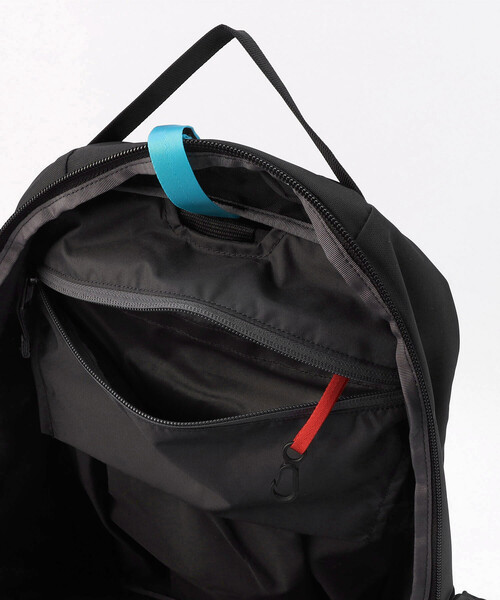 ARC'TERYX(アークテリクス)の「ARC’TERYX/アークテリクス マンティス 26 バックパック/Mantis 26 Backpack(バックパック/リュック・メンズ・ブラック/サックスブルー・ONE SIZE)」の17枚目の写真