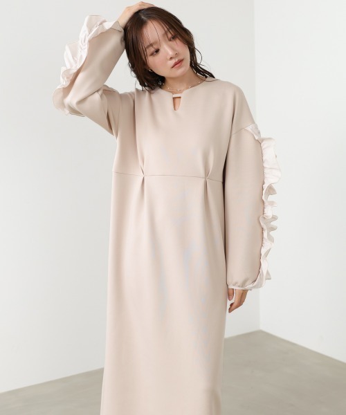 Bab(バブ)の「【S/Mサイズ展開】フリルスリーブポンチワンピース(ワンピース・レディース・ベージュ/ブラック・SMALL/MEDIUM)」の10枚目の写真