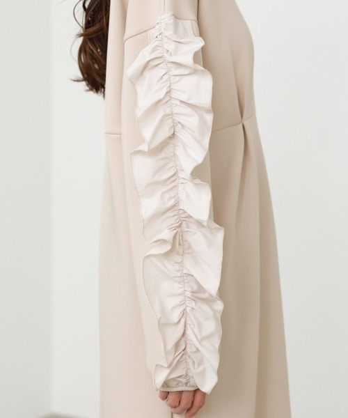 Bab(バブ)の「【S/Mサイズ展開】フリルスリーブポンチワンピース(ワンピース・レディース・ベージュ/ブラック・SMALL/MEDIUM)」の18枚目の写真