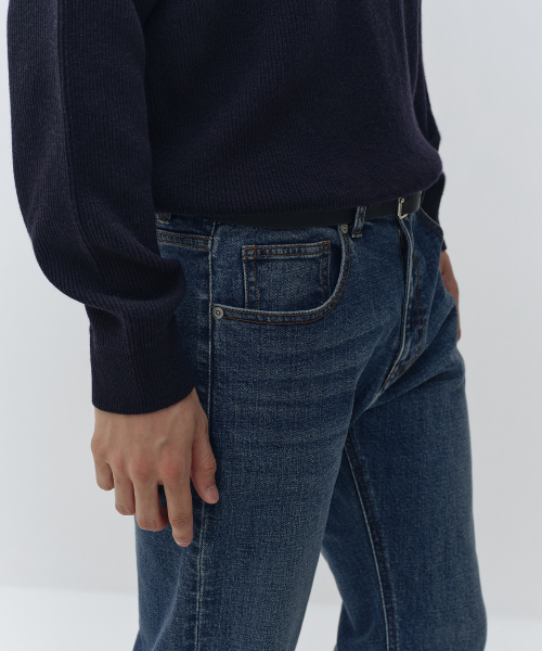 MUSINSA STANDARD（ムシンサスタンダード）の「スリムストレートデニムパンツ [ミディアムインディゴ]（デニムパンツ・メンズ・その他・28/29/30/31/32/33/34/36/38）」の5枚目の写真