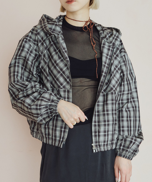 IENA LA BOUCLE(イエナラブークル)の「IENA LA BOUCLE ハイカウントチェックタフタブルゾン(その他アウター・レディース・チョコ・FREE)」の15枚目の写真