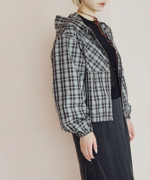 IENA LA BOUCLE(イエナラブークル)の「IENA LA BOUCLE ハイカウントチェックタフタブルゾン(その他アウター・レディース・チョコ・FREE)」の18枚目の写真