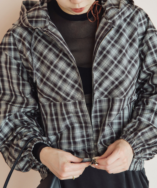 IENA LA BOUCLE(イエナラブークル)の「IENA LA BOUCLE ハイカウントチェックタフタブルゾン(その他アウター・レディース・チョコ・FREE)」の9枚目の写真