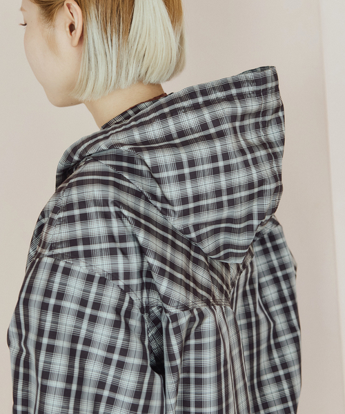 IENA LA BOUCLE(イエナラブークル)の「IENA LA BOUCLE ハイカウントチェックタフタブルゾン(その他アウター・レディース・チョコ・FREE)」の11枚目の写真