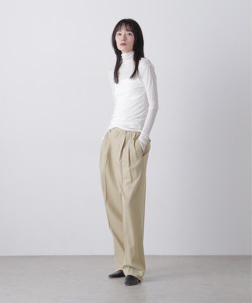 YLEVE(イレーヴ)の「YLEVE / 2/72 SUPER 100’s WOOL HIGH-TWIST VOILE TROUSERS(その他パンツ・レディース・ベージュ/ブラウン系その他2・0/1/2)」の2枚目の写真