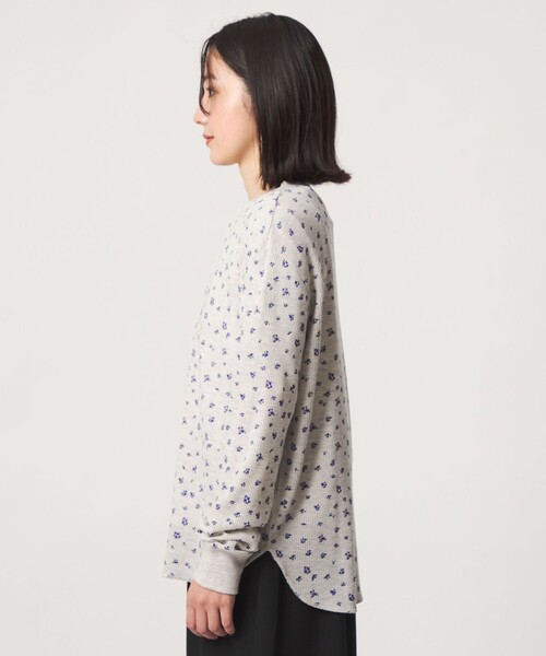 green label relaxing（グリーンレーベルリラクシング）の「【WEB限定】＜at ease＞ワッフル ヘンリーネック  フラワープリント カットソー（Tシャツ/カットソー・レディース・その他2/その他1・FREE）」の11枚目の写真