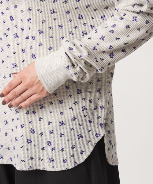 green label relaxing（グリーンレーベルリラクシング）の「【WEB限定】＜at ease＞ワッフル ヘンリーネック  フラワープリント カットソー（Tシャツ/カットソー・レディース・その他2/その他1・FREE）」の14枚目の写真