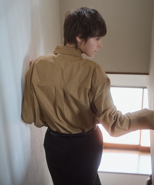 VION（ヴィオン）の「チェックショルダーパデッドシャツ / Check Shoulder Padded Shirt（シャツ/ブラウス・レディース・ホワイト/ベージュ・FREE）」の20枚目の写真