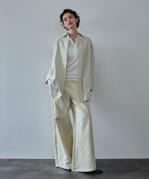VION（ヴィオン）の「チェックショルダーパデッドシャツ / Check Shoulder Padded Shirt（シャツ/ブラウス・レディース・ホワイト/ベージュ・FREE）」の6枚目の写真