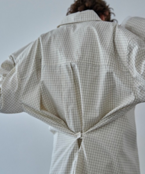 VION（ヴィオン）の「チェックショルダーパデッドシャツ / Check Shoulder Padded Shirt（シャツ/ブラウス・レディース・ホワイト/ベージュ・FREE）」の8枚目の写真