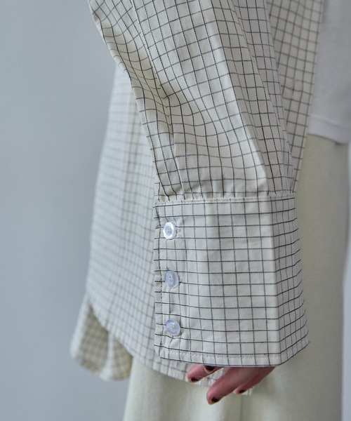VION（ヴィオン）の「チェックショルダーパデッドシャツ / Check Shoulder Padded Shirt（シャツ/ブラウス・レディース・ホワイト/ベージュ・FREE）」の12枚目の写真