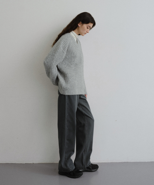 URAGO(ユラーゴ)の「Winter cotton wide denim(デニムパンツ・レディース・チャコールグレー/アイボリー・S/M/L)」の5枚目の写真