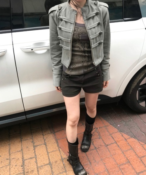 FLINEA(フリネア)の「スタンドカラーショートワークジャケット(カバーオール・レディース・ブラック/ベージュ/カーキ・FREE)」の5枚目の写真