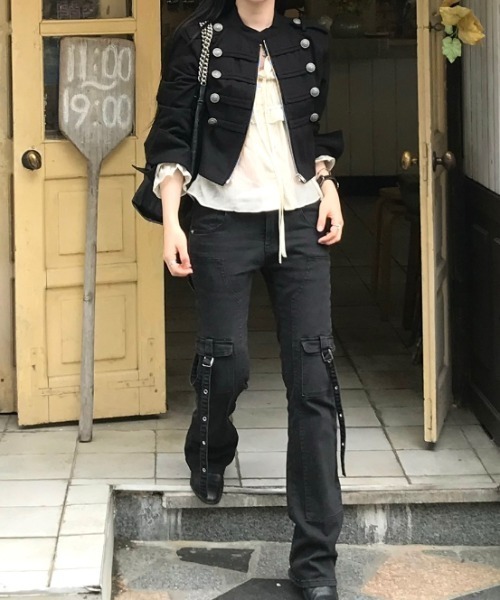 FLINEA(フリネア)の「スタンドカラーショートワークジャケット(カバーオール・レディース・ブラック/ベージュ/カーキ・FREE)」の13枚目の写真