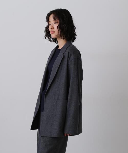YLEVE(イレーヴ)の「YLEVE / SUPER120's WOOL FLANNEL JACKET(テーラードジャケット・レディース・ネイビー/グレー・1/0)」の4枚目の写真