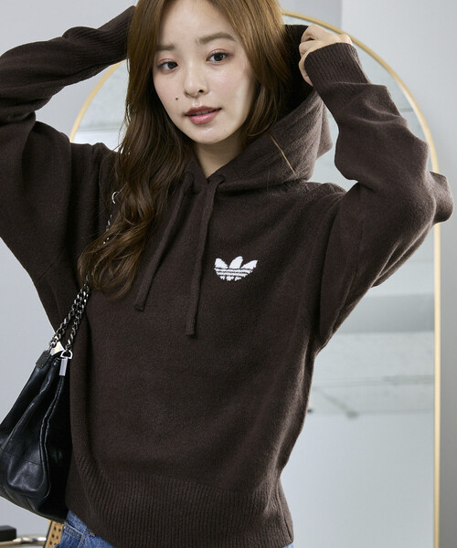 adidas（アディダス）の「adidas/アディダス ESSENTIALS KNIT HOODIE/エッセンシャルズ ニット フーディー　限定展開（パーカー・レディース・グレー/ブラウン/ベージュ・MEDIUM/SMALL）」の2枚目の写真