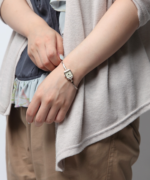 agete CLASSIC（アガットクラシック）の「A.CNO.2YG時計（8C12001