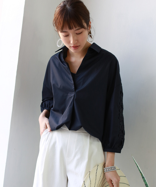 REAL CUBE（リアルキューブ）の「REAL CUBE ラウンドレーススリーブスキッパーシャツ（シャツ/ブラウス・レディース・ダークネイビー/ホワイト/ネイビー・38/40）」の10枚目の写真