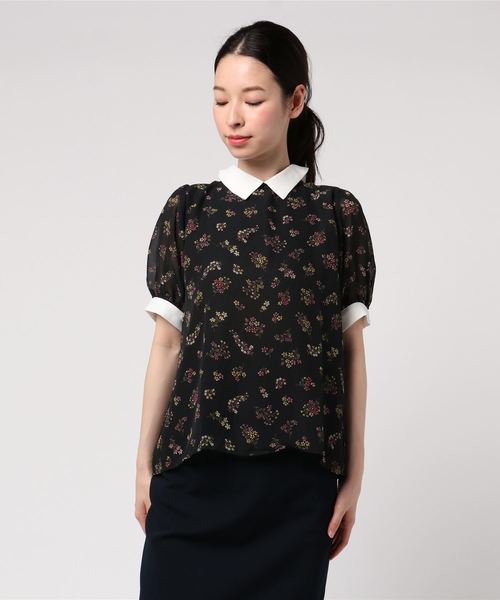 earth music&ecology（アースミュージックアンドエコロジー）の「・フラワープリントシャツ衿プルオーバー（シャツ/ブラウス・レディース・ベージュ系その他3/ブラック/アイボリー/ブルー系その他・FREE）」の4枚目の写真