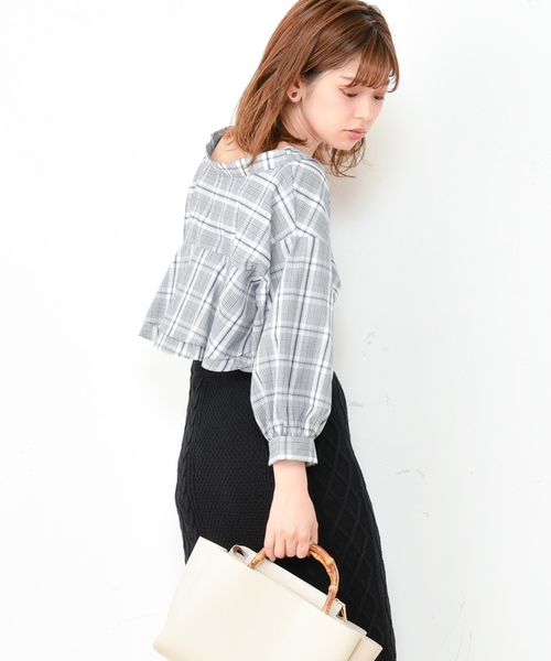 natural couture（ナチュラルクチュール）の「バックフリルシャツブラウス（シャツ/ブラウス・レディース・オフホワイト/その他1/その他2/キャメル・FREE）」の3枚目の写真