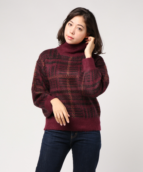 SpRay（スプレイ）の「【WEB限定】チェックジャガードハイネック（ニット/セーター・レディース・ブラック/ブラウン/アイボリー/ボルドー・FREE）」の10枚目の写真