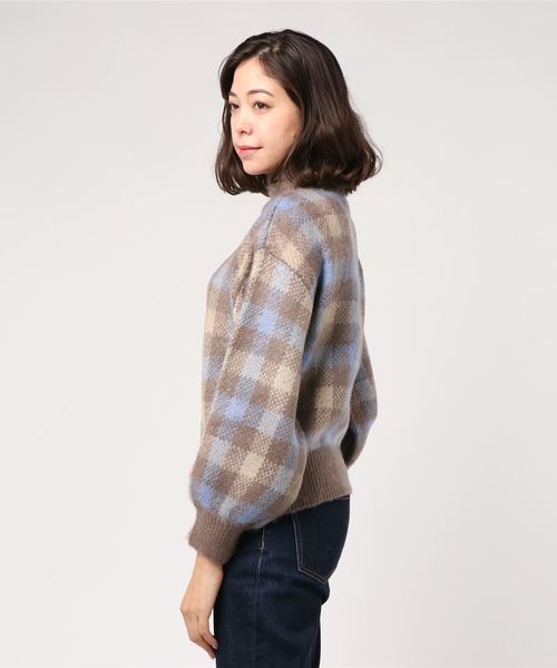 SpRay（スプレイ）の「【WEB限定】チェックジャガードハイネック（ニット/セーター・レディース・ブラック/ブラウン/アイボリー/ボルドー・FREE）」の5枚目の写真