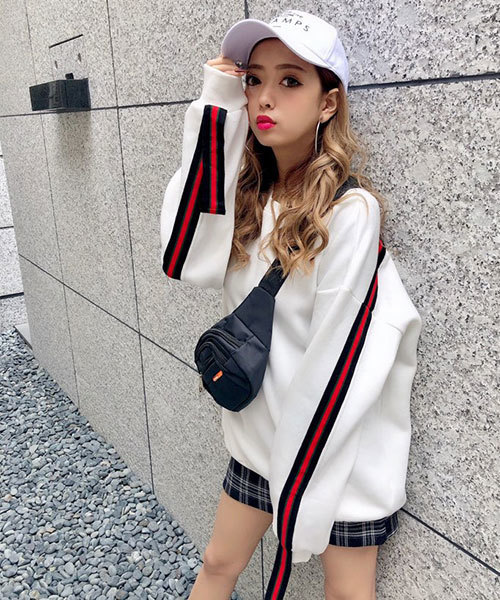 SPIGA（スピーガ）の「ﾗｲﾝﾌﾘｰｽﾄﾚｰﾅｰ（スウェット・レディース・ブラック/オフホワイト/パープル・FREE）」の2枚目の写真