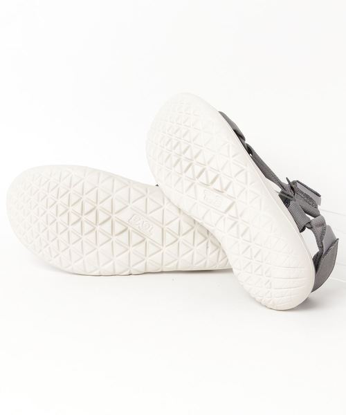 Teva（テバ）の「TEVA(テバ) TERRA-FLOAT UNIVERSAL LITE テラフロート ユニバーサル ライト（サンダル・メンズ・ブラック/チャコールグレー・25/26/27/28）」の3枚目の写真