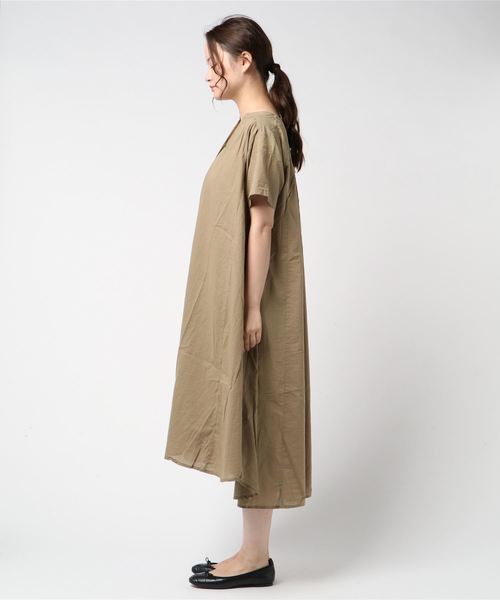 go slow caravan（ゴースローキャラバン）の「NUEVO BLANCA/ヌエヴォブランカ　イレギュラーヘムワンピ（ワンピース・レディース・ベージュ/ブルー・FREE）」の3枚目の写真