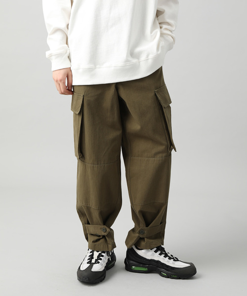 JUNRED（ジュンレッド）の「フレンチアーミーカーゴパンツ（その他パンツ・メンズ・ブラック/カーキ・S/M/L）」の2枚目の写真