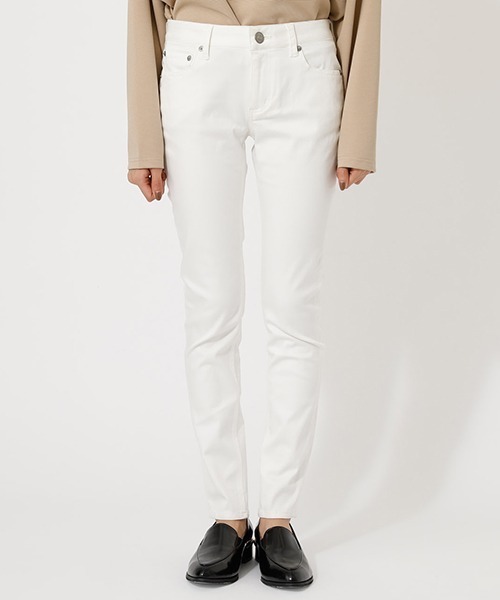 AZUL by moussy（アズールバイマウジー）の「STRETCH COLOR SKINNY/ストレッチカラースキニー（その他パンツ・レディース・オフホワイト/ブラック・MEDIUM/LARGE/SMALL/X-SMALL）」の5枚目の写真