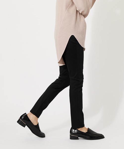 AZUL by moussy（アズールバイマウジー）の「STRETCH COLOR SKINNY/ストレッチカラースキニー（その他パンツ・レディース・オフホワイト/ブラック・MEDIUM/LARGE/SMALL/X-SMALL）」の11枚目の写真