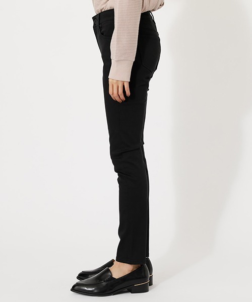 AZUL by moussy（アズールバイマウジー）の「STRETCH COLOR SKINNY/ストレッチカラースキニー（その他パンツ・レディース・オフホワイト/ブラック・MEDIUM/LARGE/SMALL/X-SMALL）」の14枚目の写真