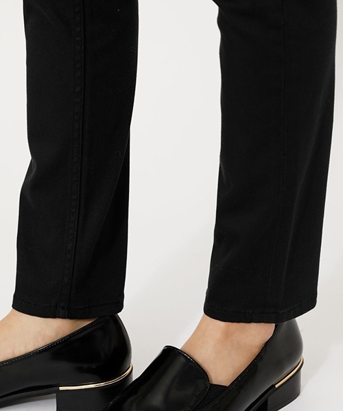AZUL by moussy（アズールバイマウジー）の「STRETCH COLOR SKINNY/ストレッチカラースキニー（その他パンツ・レディース・オフホワイト/ブラック・MEDIUM/LARGE/SMALL/X-SMALL）」の18枚目の写真