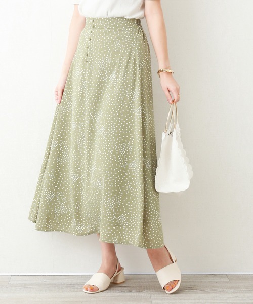 CHARM BERRY TIC（チャームベリーチック）の「ランダムドットフレアスカート（スカート・レディース・オフホワイト/ブルー/ミント/ブラック・M/L）」の3枚目の写真