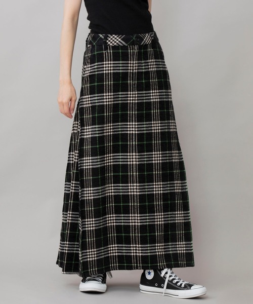 Munich（ミューニック）の「コットンシェニールチェック　タックマキシスカート（スカート・レディース・ブラック/ベージュ・S/M/XS）」の2枚目の写真