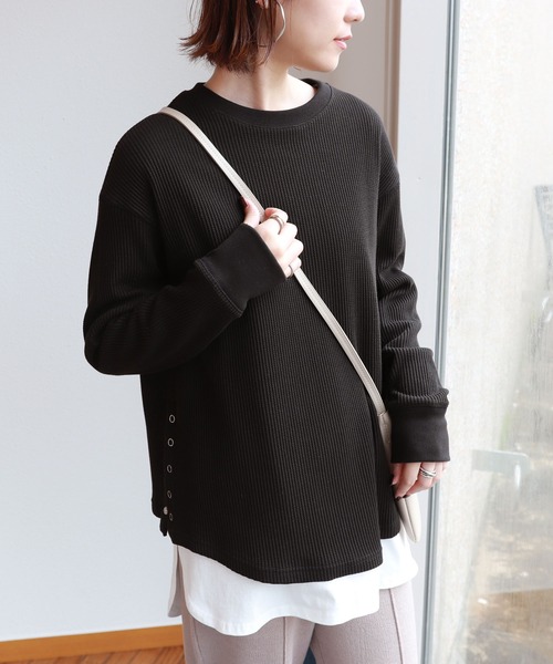 andme(アンドミー)の「ワッフル長袖サイドボタンTシャツ(Tシャツ/カットソー・レディース・グレー系その他/ベージュ/ブラック/チャコールグレー/アイボリー・M)」の3枚目の写真