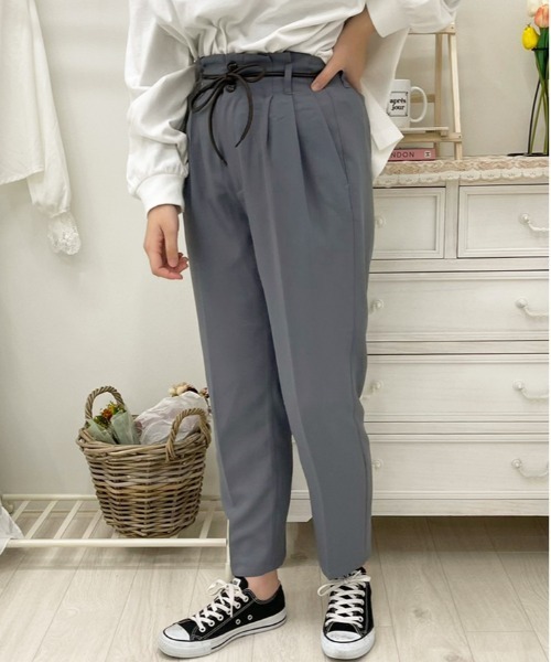 apres jour（アプレジュール）の「MILKテーパードパンツ【ZOZOTOWN限定アイテム】（その他パンツ・レディース・アイボリー/ミント/ブルー系その他/ブラック/その他/ラベンダー/オレンジ系その他/ダークブラウン/モカ・SMALL/X-LARGE/MEDIUM）」の7枚目の写真