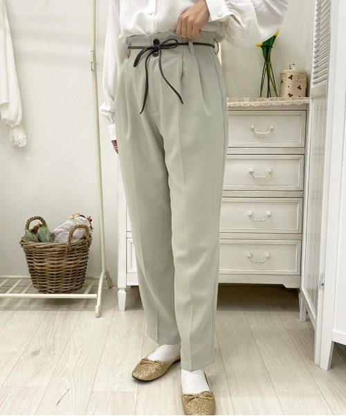 apres jour（アプレジュール）の「MILKテーパードパンツ【ZOZOTOWN限定アイテム】（その他パンツ・レディース・アイボリー/ミント/ブルー系その他/ブラック/その他/ラベンダー/オレンジ系その他/ダークブラウン/モカ・SMALL/X-LARGE/MEDIUM）」の6枚目の写真